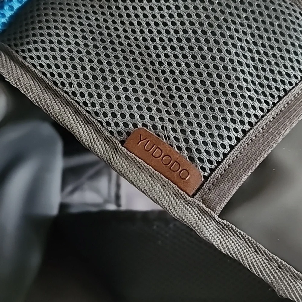 Pet carrier/ sling YUDODO suitable for small pets